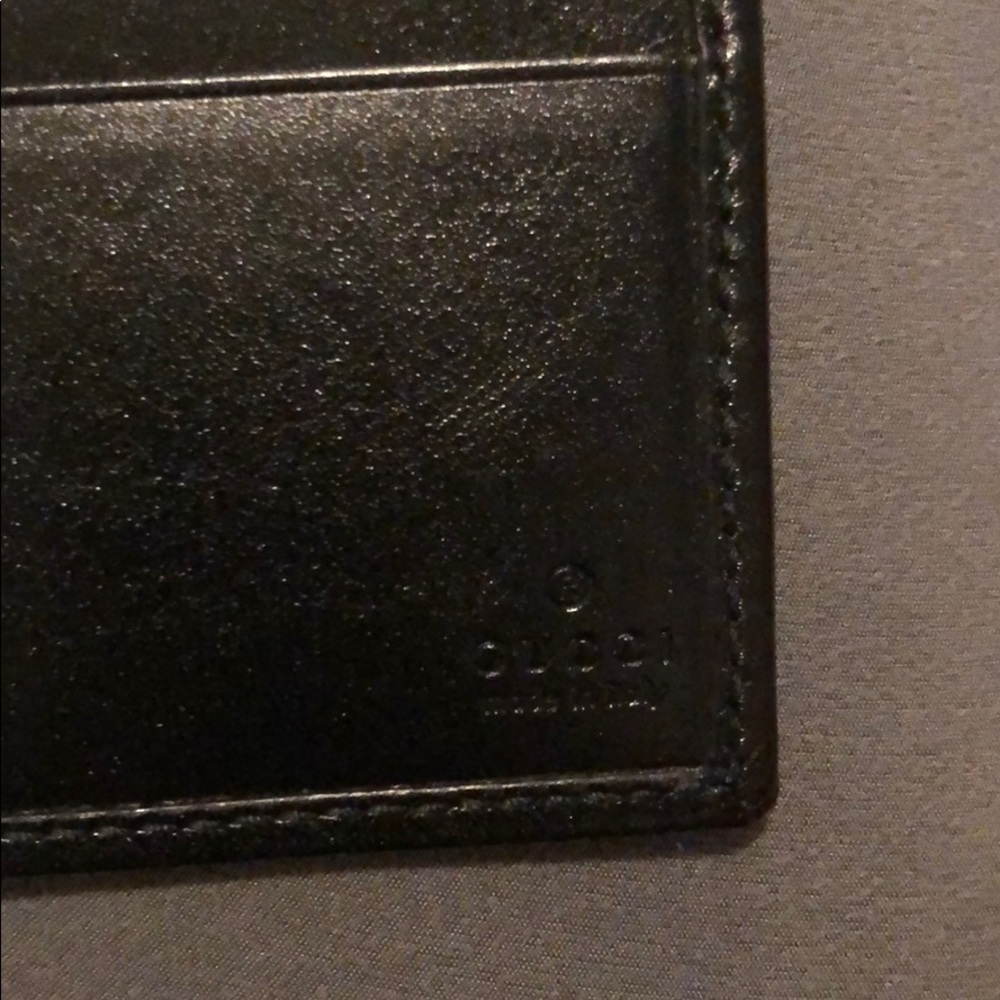 Gucci - Picture 4 of 5
